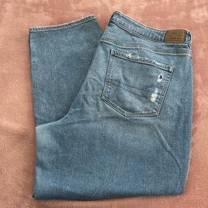 Women’s Size 18R American Eagle Mom Straight Jean